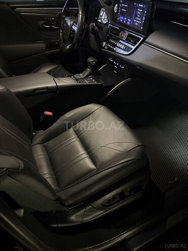 Lexus ES 250 2022, 32,500 km - 2.5 л - Bakı
