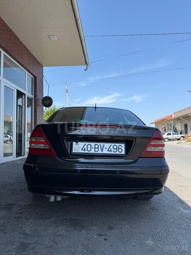 Mercedes C 180 2000, 410,000 km - 2.0 л - Quba