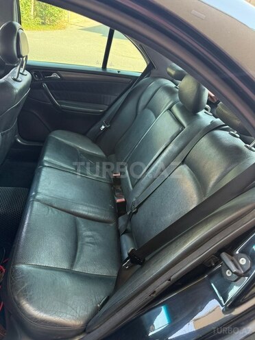 Mercedes C 180 2000, 410,000 km - 2.0 л - Quba