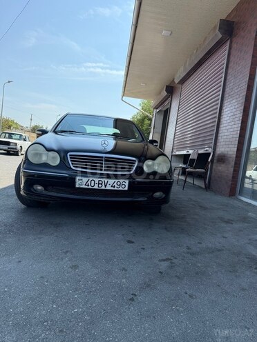 Mercedes C 180 2000, 410,000 km - 2.0 л - Quba