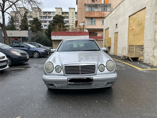 Mercedes E 240 1997, 330,000 km - 2.4 l - Bakı