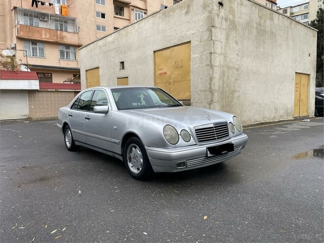 Mercedes E 240 1997, 330,000 km - 2.4 l - Bakı