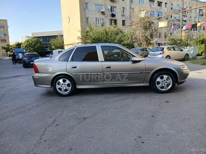 Opel Vectra 1999, 352,500 km - 1.8 l - Bakı