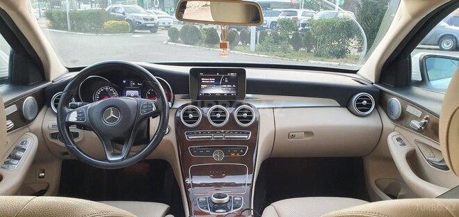 Mercedes C 300 2017, 175,000 km - 2.0 l - Bakı