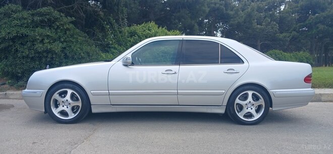 Mercedes E 220 1999, 357,000 km - 2.2 л - Bakı