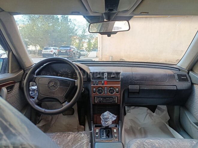 Mercedes C 200 1994, 225,544 km - 2.0 л - Bakı
