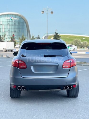 Porsche Cayenne Turbo S 2011, 176,000 km - 4.8 л - Sumqayıt