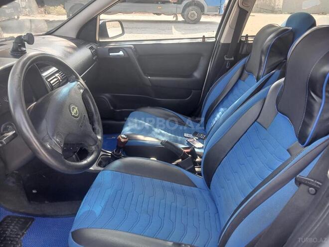 Opel Astra 1998, 280,000 km - 2.0 l - Bakı