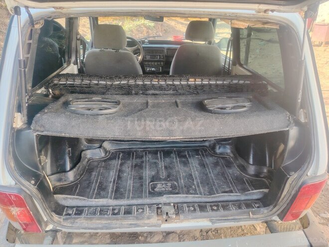LADA (VAZ) Niva 1998, 300,000 km - 1.7 л - Yardımlı