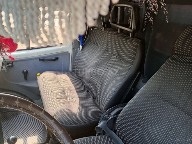 GAZ  1998, 440,000 km - 3.2 l - Saatlı
