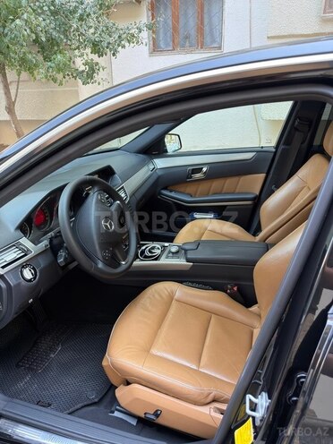 Mercedes E 350 2009, 214,000 km - 3.5 l - Bakı