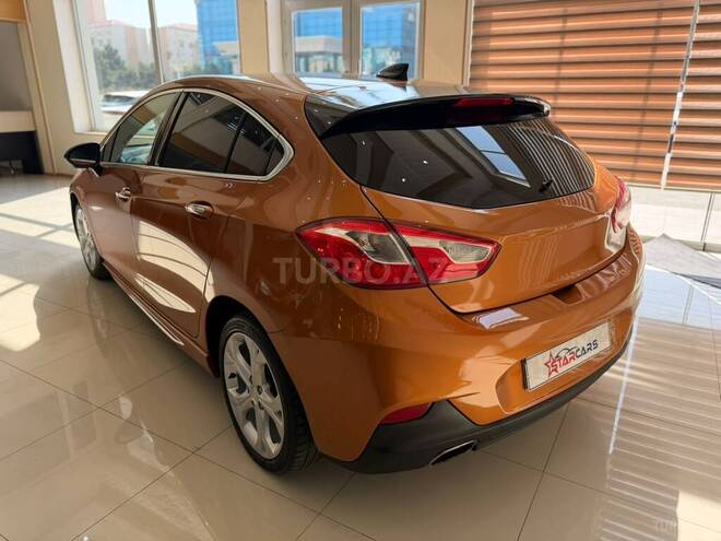 Chevrolet Cruze 2017, 135,908 km - 1.4 л - Sumqayıt