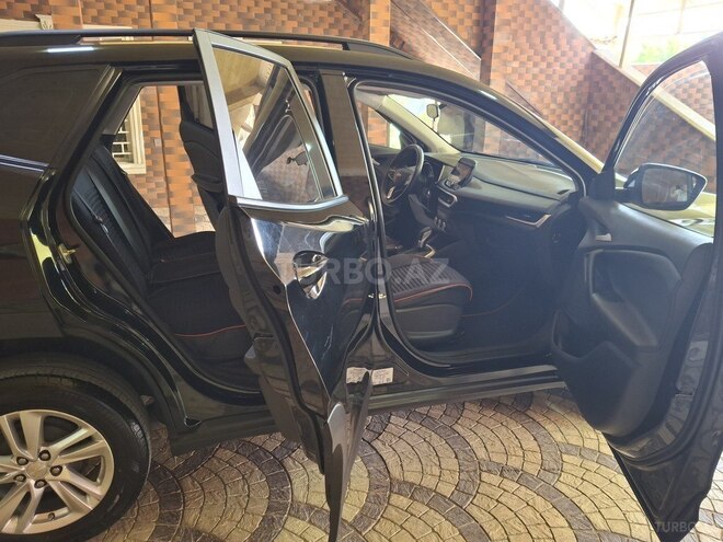 Chevrolet Tracker 2023, 17,000 km - 1.2 l - Sumqayıt