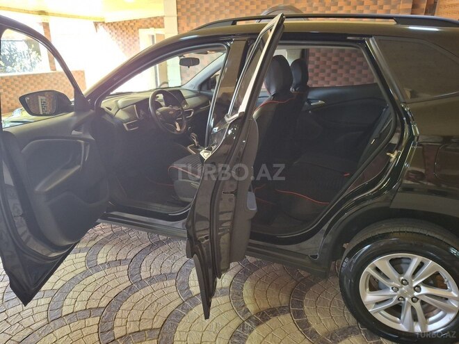 Chevrolet Tracker 2023, 17,000 km - 1.2 l - Sumqayıt