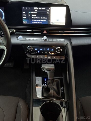 Hyundai Elantra 2023, 43,000 km - 2.0 l - Bakı