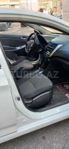 Hyundai Accent 2013, 373,000 km - 1.4 l - Bakı