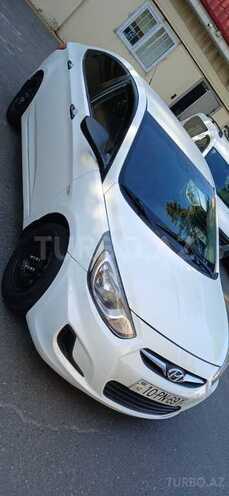 Hyundai Accent 2013, 373,000 km - 1.4 l - Bakı
