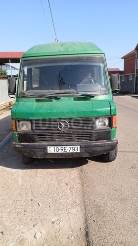 Mercedes 208 D 1993, 100,000 km - 2.3 l - Cəlilabad
