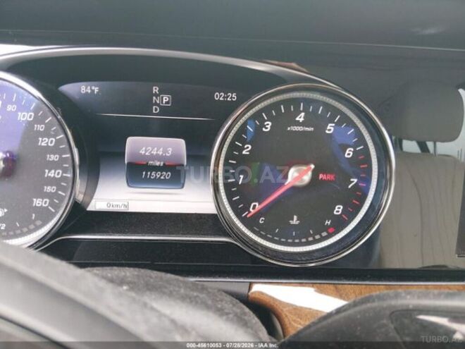 Mercedes E 300 4MATIC 2018, 186,555 km - 2.0 л - Bakı