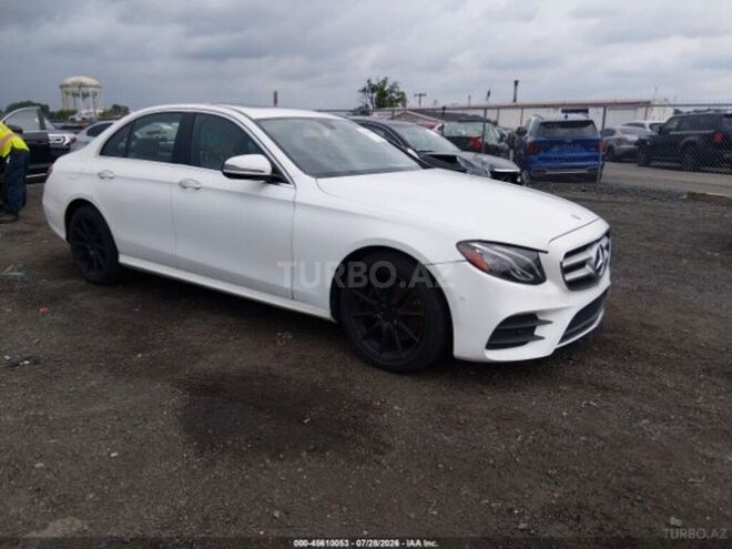 Mercedes E 300 4MATIC 2018, 186,555 km - 2.0 л - Bakı