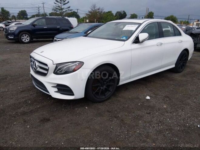 Mercedes E 300 4MATIC 2018, 186,555 km - 2.0 л - Bakı
