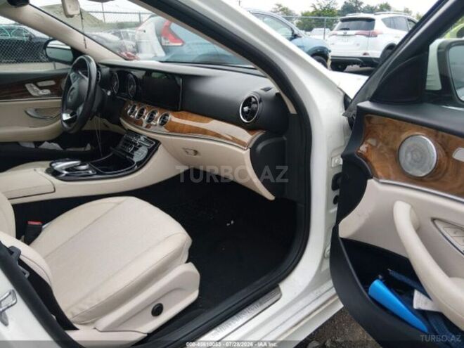 Mercedes E 300 4MATIC 2018, 186,555 km - 2.0 л - Bakı
