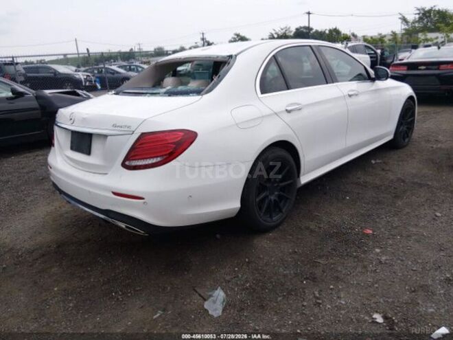Mercedes E 300 4MATIC 2018, 186,555 km - 2.0 л - Bakı