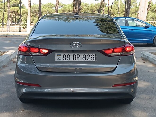 Hyundai Elantra 2018, 134,500 km - 2.0 l - Bakı