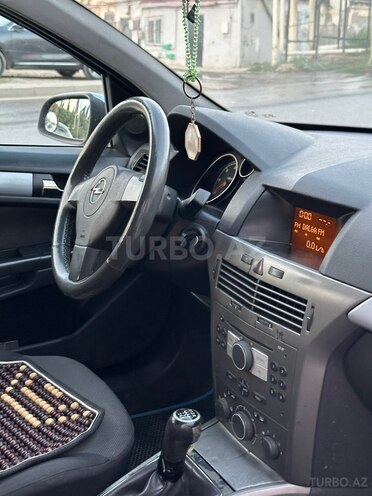 Opel Astra 2006, 320,000 km - 1.3 л - Bakı