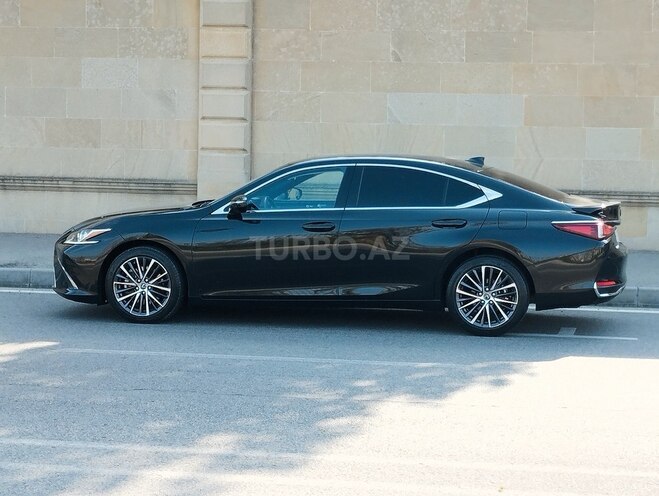 Lexus ES 300h 2023, 48,000 km - 2.5 l - Bakı