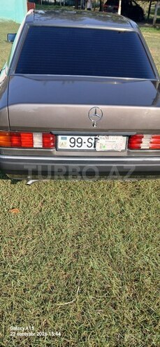 Mercedes 190 1989, 436,990 km - 2.0 l - Astara