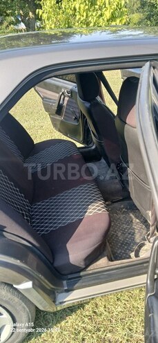 Mercedes 190 1989, 436,990 km - 2.0 l - Astara