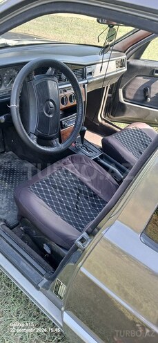 Mercedes 190 1989, 436,990 km - 2.0 l - Astara