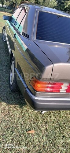 Mercedes 190 1989, 436,990 km - 2.0 l - Astara