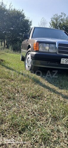 Mercedes 190 1989, 436,990 km - 2.0 l - Astara