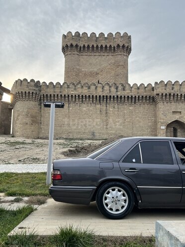 Mercedes 200 E 1990, 250,000 km - 2.0 l - Bakı