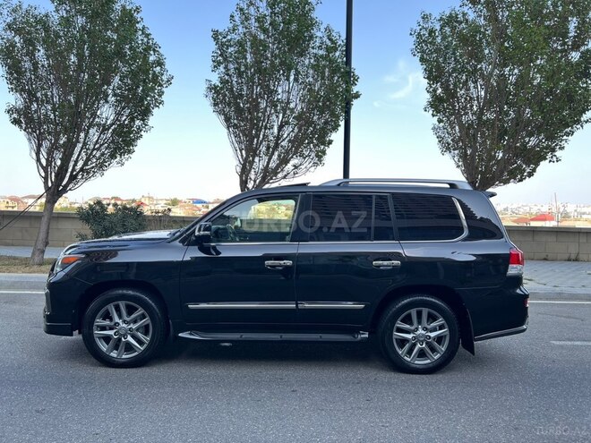 Lexus LX 570 2014, 215,000 km - 5.7 l - Bakı