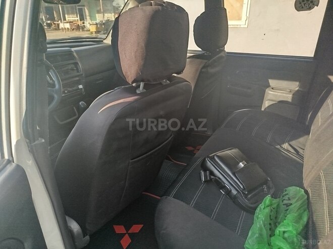 Mitsubishi L200 2004, 700,000 km - 2.5 л - Bakı