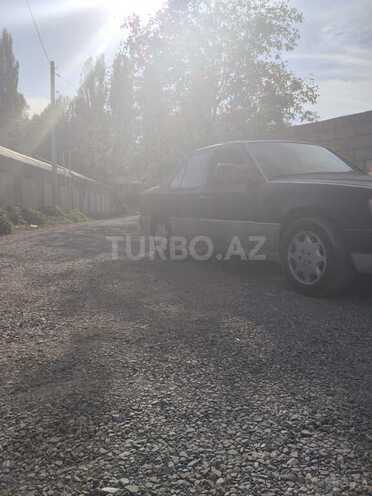 Mercedes 220 E 1993, 458,000 km - 2.2 l - İsmayıllı