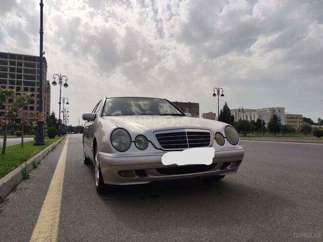 Mercedes E 220 2001, 650,000 km - 2.2 l - Bakı