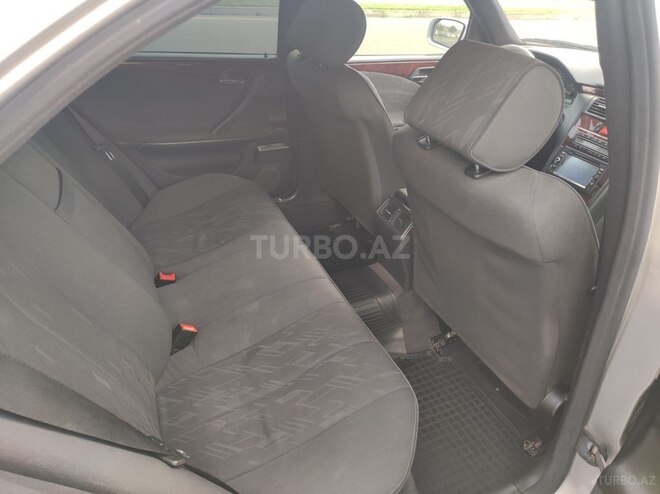 Mercedes E 220 2001, 650,000 km - 2.2 l - Bakı