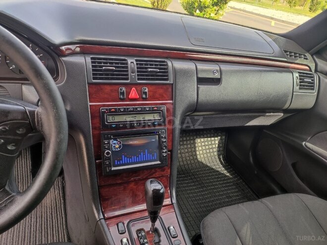 Mercedes E 220 2001, 650,000 km - 2.2 l - Bakı