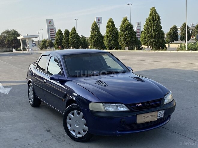 Opel Vectra 1996, 278,000 km - 1.6 l - Sumqayıt