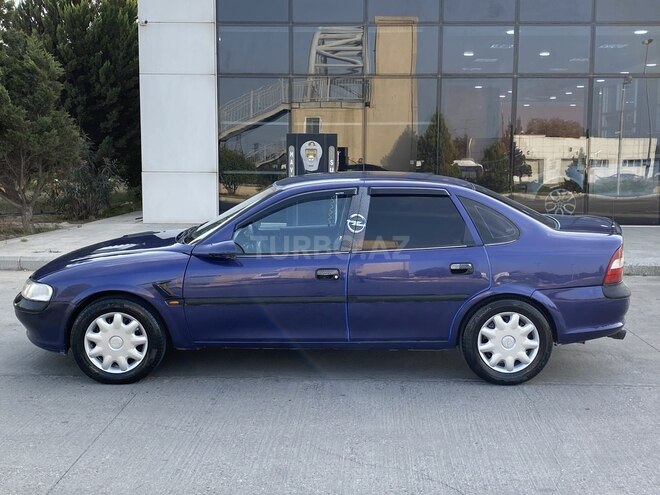 Opel Vectra 1996, 278,000 km - 1.6 l - Sumqayıt