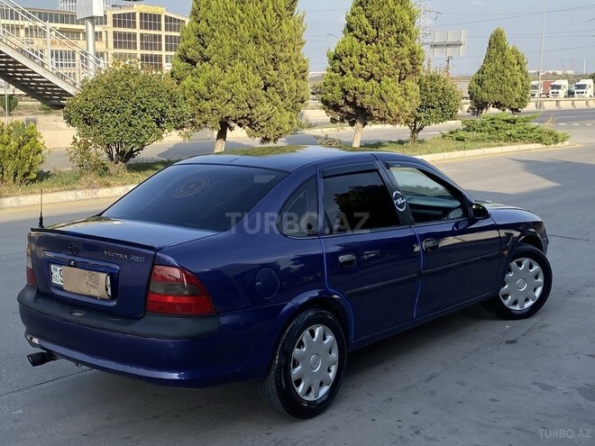 Opel Vectra 1996, 278,000 km - 1.6 l - Sumqayıt