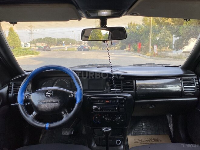 Opel Vectra 1996, 278,000 km - 1.6 l - Sumqayıt
