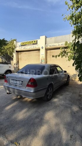 Mercedes C 200 1995, 240,000 km - 2.0 l - Sumqayıt