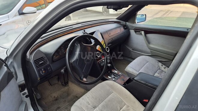 Mercedes C 200 1995, 240,000 km - 2.0 l - Sumqayıt