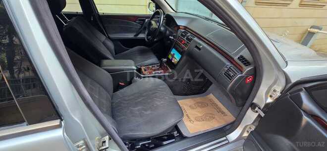 Mercedes E 220 2000, 410,000 km - 2.2 l - Bakı