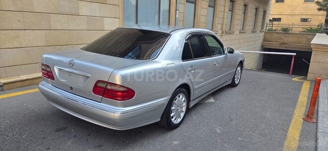 Mercedes E 220 2000, 410,000 km - 2.2 l - Bakı